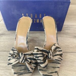 Stuart Weitzman Beige & Black Zebra-Print Bow Slide Sandals